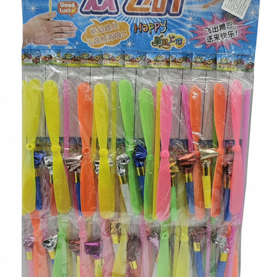 Plastic Flying Propeller Toys with Whistles .